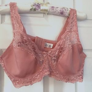 42D  pretty underwire and lace bra unlined NWOT